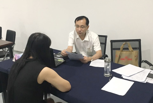 面试官对学生提问.jpg