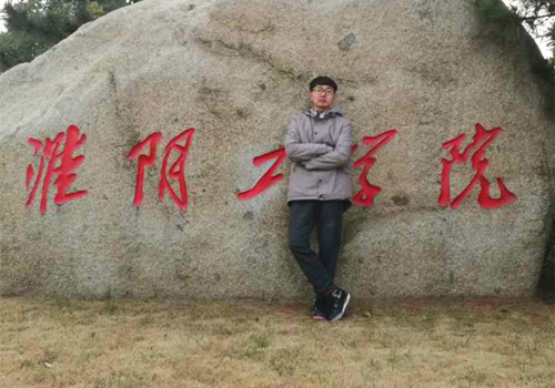 袁实_副本.jpg