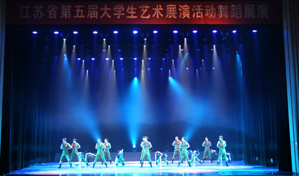 图一 比赛现场.JPG