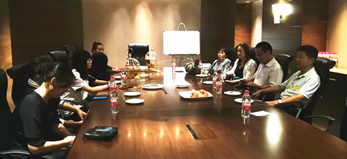 座谈会_副本.jpg