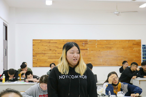 4学生提问环节_副本.jpg